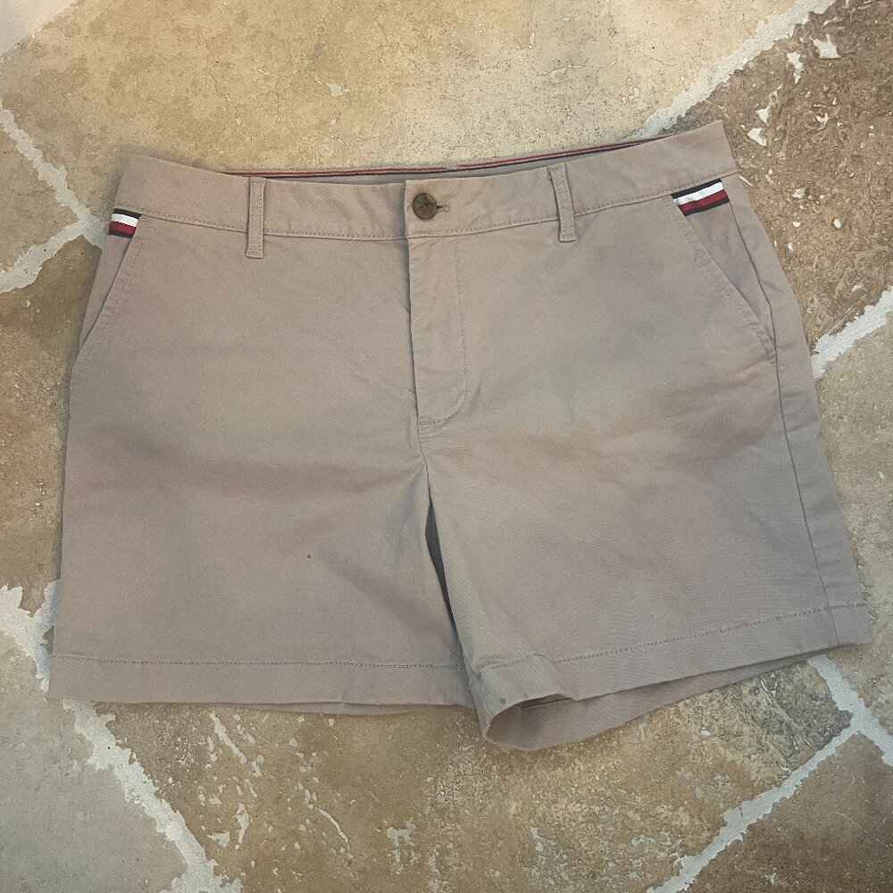Tommy Hilfiger Classic 5" Khaki Short  - Size 10 - Like New